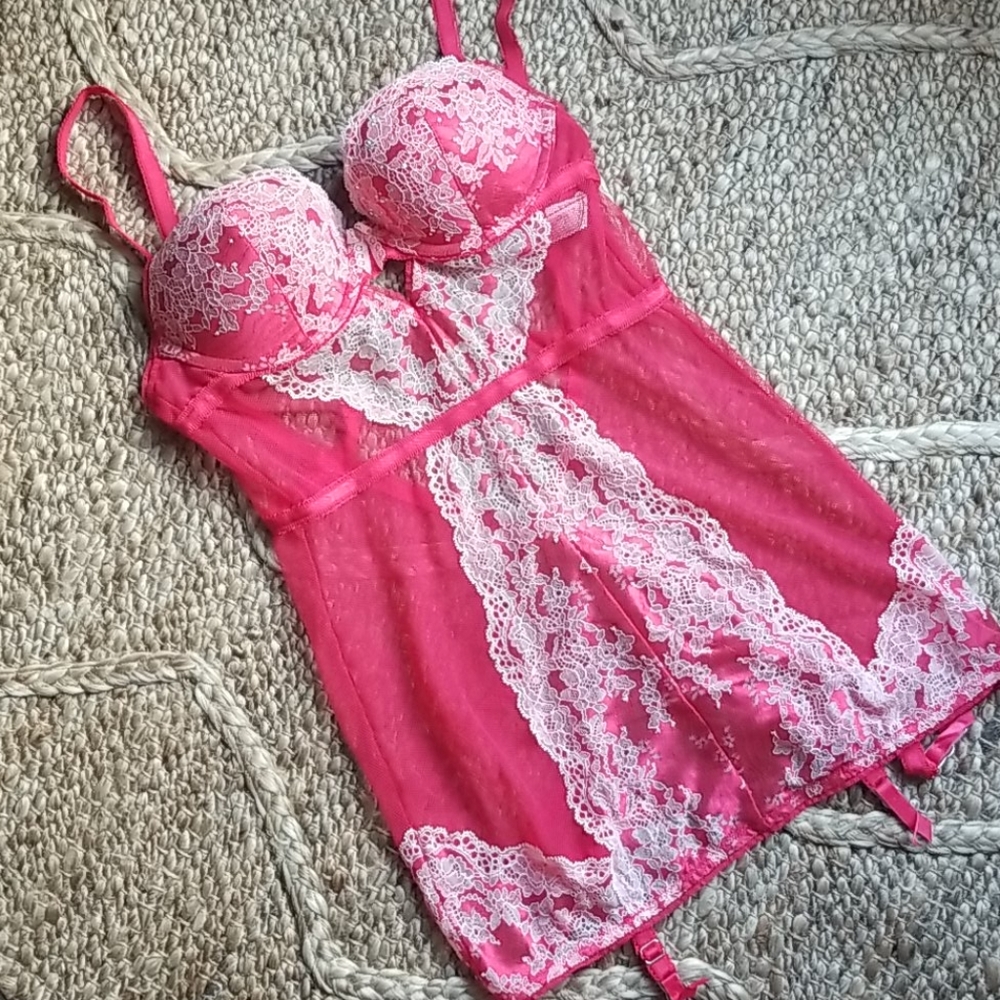 NWOT Victoria's Secret lingerie
